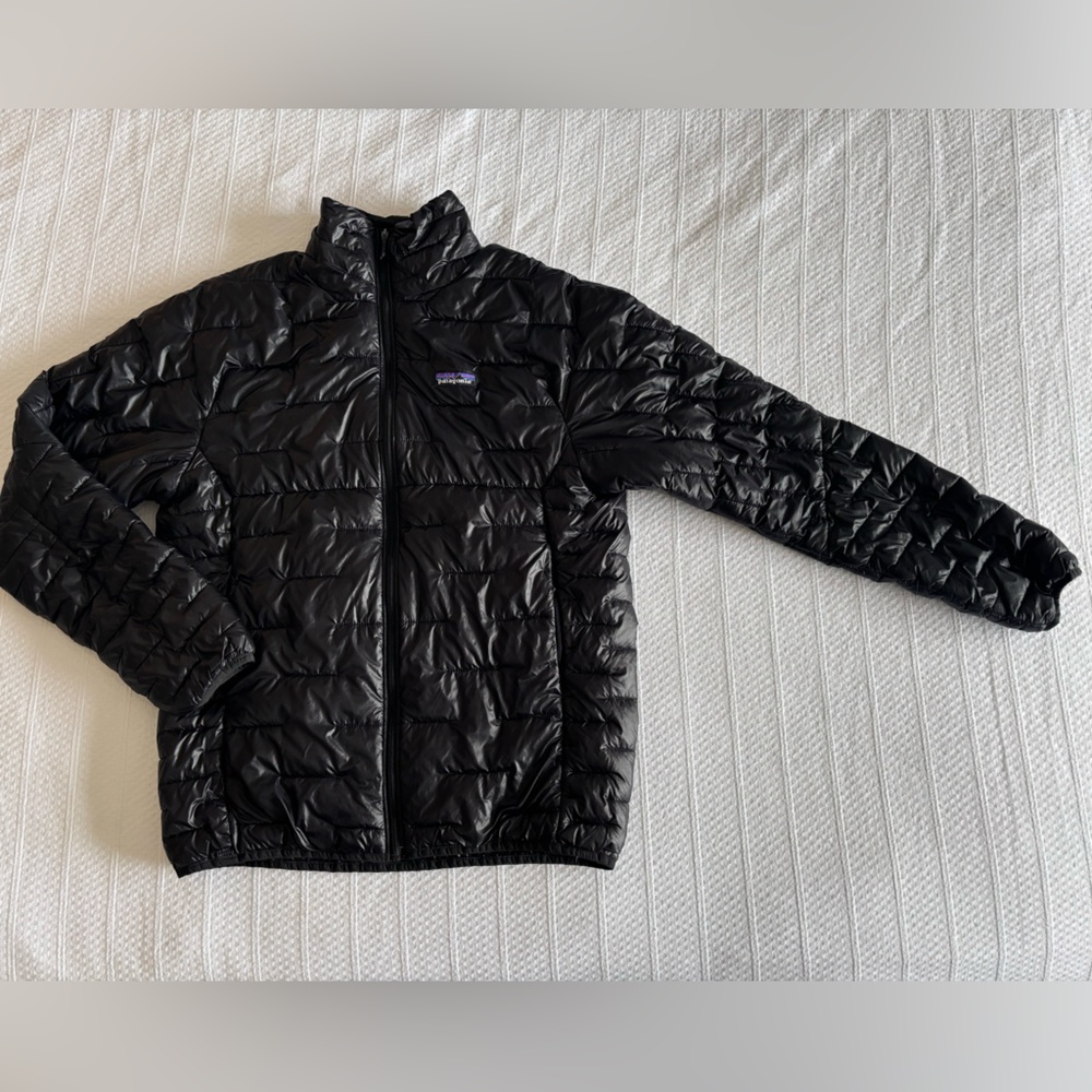 PATAGONIA Men’s Lightweight Puffer Jacket, Black, size Medium